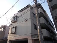 ファミーユ城西の画像