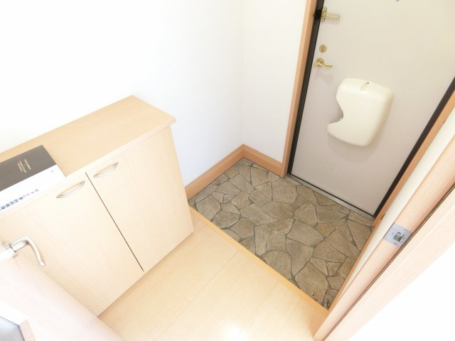 ヒルズコートの玄関