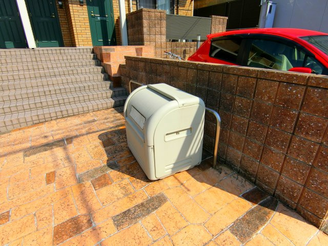 ヒルズコートの外観