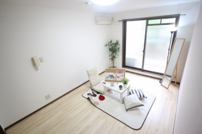 【居間・リビング】 | メゾン桃栄Ⅱ