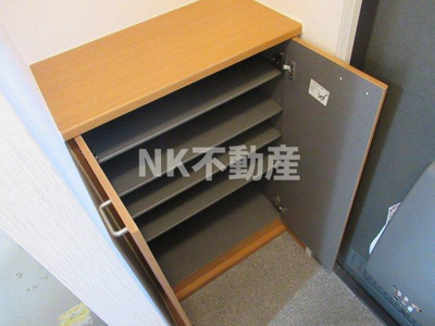 【収納】 | ヴィブレ・メゾン（八戸ノ里賃貸） | シューズボックスです