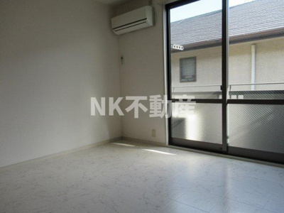 【寝室】 | ヴィブレ・メゾン（八戸ノ里賃貸） | 洋室です