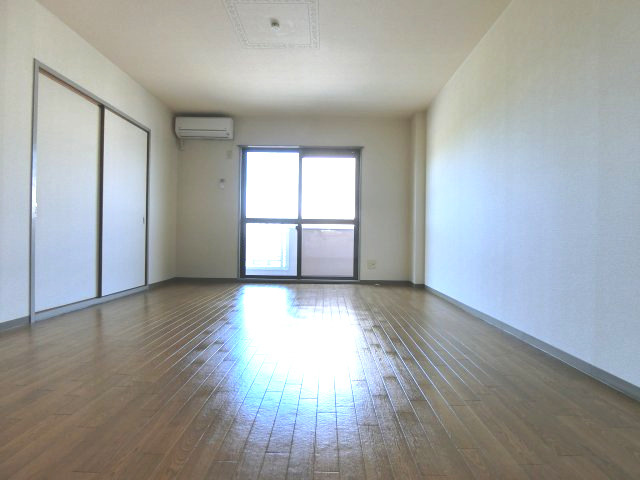 サンモール金剛の居間・リビング