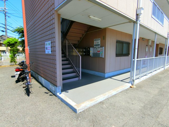 サンモール金剛のエントランス