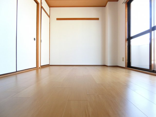 サンモール金剛の居間・リビング