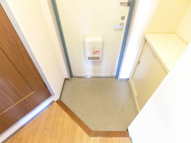 サンモール金剛の玄関