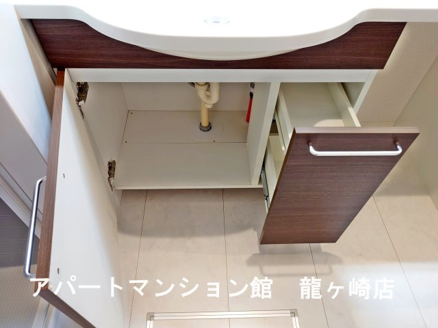 ライトパレスうずら野の収納