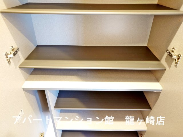 ライトパレスうずら野の収納