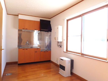 【居間・リビング】 | コーポラスパークタウンＢ | ゆったり過ごせる居間です