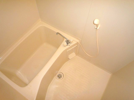 【浴室】 | コーポラスパークタウンＢ | 日々の暮らしに欠かせないお風呂です