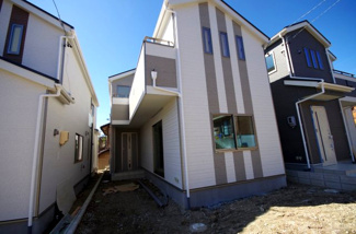 【外観】 | 2号棟　現地（2018年03月）撮影