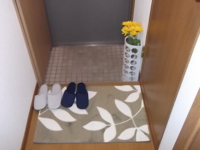 【玄関】 | マンションミレニアム | 『マンションミレニアム』