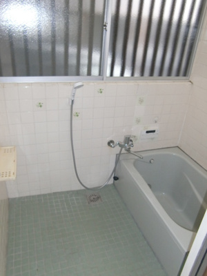【浴室】 | 桜丘２丁目17番貸家