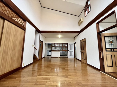 【居間・リビング】 | 桜丘２丁目17番貸家