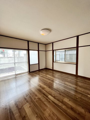 【寝室】 | 桜丘２丁目17番貸家