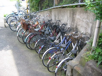 【その他共用部分】 | サザンコート小泉 | 駐輪場完備しています！荷物が重いときに自転車があれば助かりますね♪