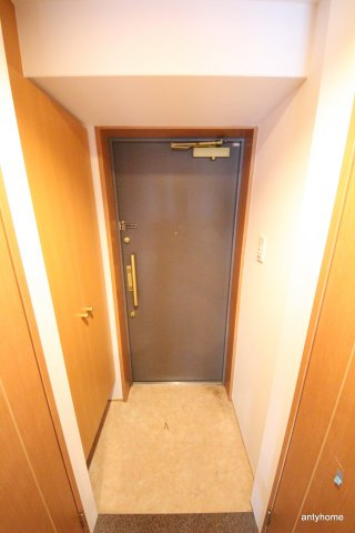 南森町プライマリーワン　仲介手数料無料の玄関