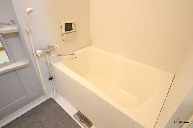 南森町プライマリーワン　仲介手数料無料の浴室