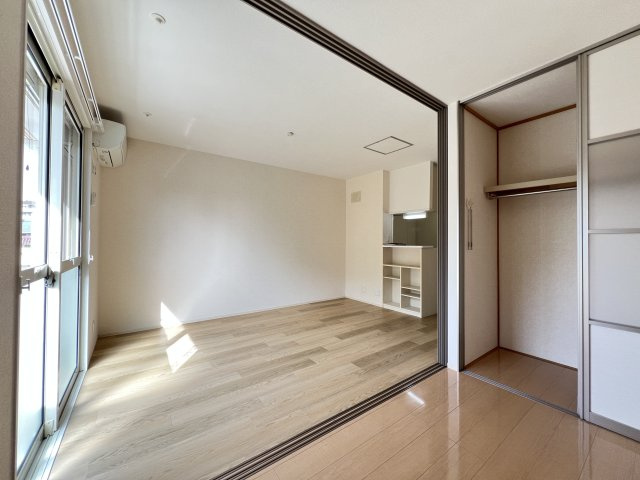 ベェルヴェルの居間・リビング|エアコン付き