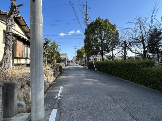 ベェルヴェルの周辺|接面道路