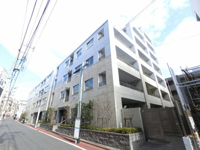 【外観】 | パークハウス東雪谷ステーションプレイス | 三方角部屋・玄関ポーチ付の為、採光・通風良好です。廊下側も人通りが少なくプライバシーを保てます♪