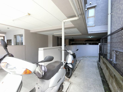 【その他共用部分】 | 川﨑パークハイツ | バイク置場