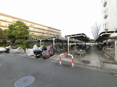 【その他共用部分】 | 多摩川芙蓉ハイツ4号棟 | 駐輪場