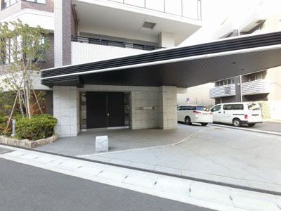 【エントランス】 | ザ・パークハウス西馬込 | 都営浅草線（始発駅）「西馬込」駅徒歩9分、「馬込」駅徒歩12分と2駅利用可能。
