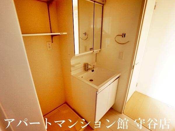 プレミールハイムの独立洗面台