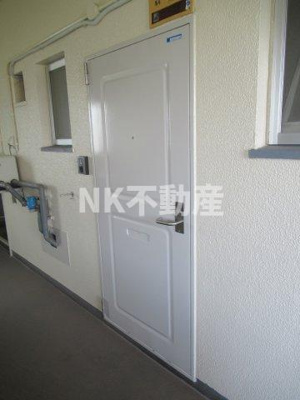 【玄関】 | グローリィハイツ八戸ノ里（八戸ノ里賃貸） | 玄関です