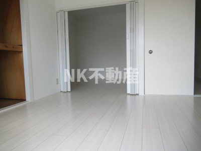 【寝室】 | グローリィハイツ八戸ノ里（八戸ノ里賃貸） | 洋室です