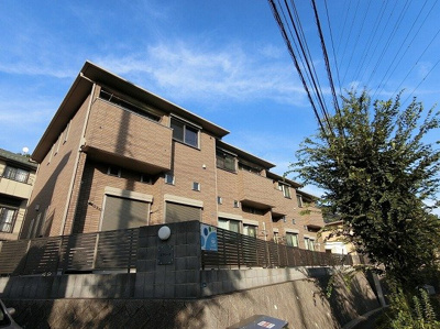 【外観】 | エアリーズ | 小田急多摩線「栗平」駅より徒歩9分の2階建てアパートです♪駅近のお部屋をお探しの方にオススメ☆