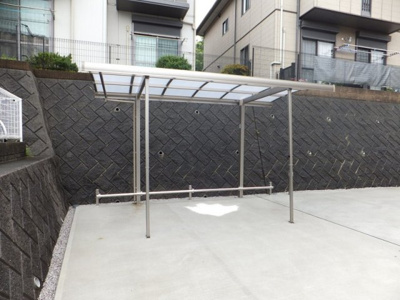 【その他共用部分】 | エアリーズ | 屋根つきの駐輪場で雨が降っても大切な自転車が濡れなくてすみますね♪駅から自転車もおすすめです！