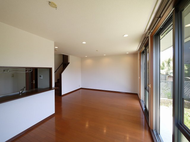 昴の郷学園前の居間・リビング|おしゃれな居間です