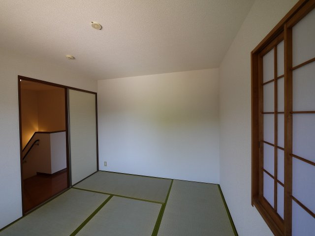 昴の郷学園前の和室|和室ならではの温かな和の空間で寛ぎの時間を過ごせます