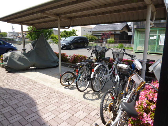 サニーパレス末友のその他共用部分|自転車置き場