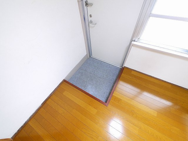 グランコートⅡ番館の玄関|落ち着いた玄関です