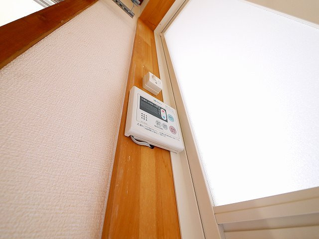 グランコートⅡ番館の設備|給湯器です