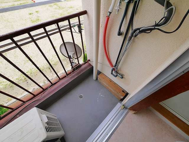 グランコートⅡ番館の設備|洗濯機置き場です