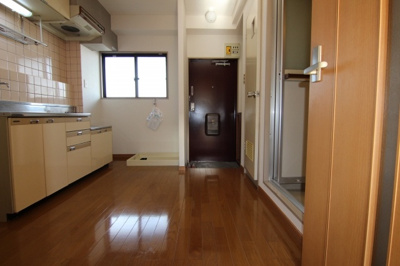 【居間・リビング】 | ヒルハイツ日吉 | 別部屋の参考写真です。