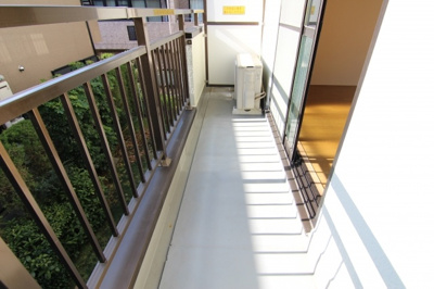 【バルコニー】 | ヒルハイツ日吉 | 別部屋の参考写真です。