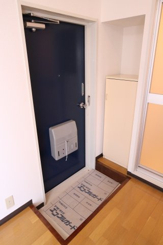 サニーパレス神陵台の玄関