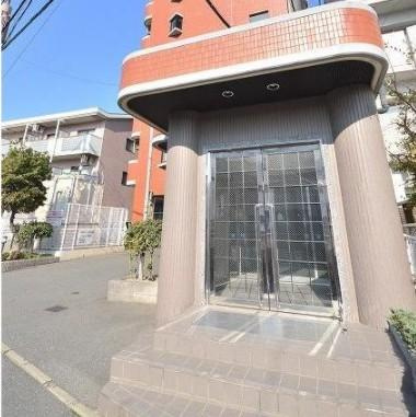 アウローラマンションのエントランス