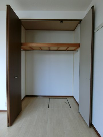 イーストサイドの収納