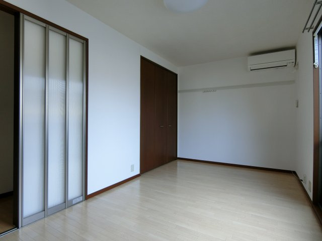 イーストサイドの居間・リビング