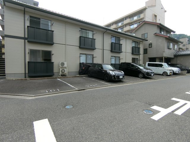 イーストサイドの駐車場