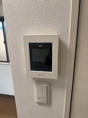 【設備】 | サンウイング | モニター付インターホン