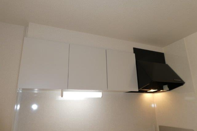 プレインカーサ５のキッチン|キッチン上収納