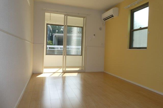 プレインカーサ５の居間・リビング|洋室