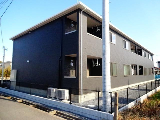 ヌーベルファミーユの外観